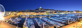 NATALIECOMMANDE EN 33X95CM CADRE 4CM NOIR TARIF 99€ ACCOMPTE  30€  MISE EN ROUTE. --  RESTE 69€ À LA LIVRAISONMARSEILLE DE NUIT ETOILES de la demie roue et marchant de cacahuète au figuierby night  Marseille Provence photo couleurFORMAT DISPONIBLE  150X52cm  33X95cm ( et 20X60cm en vente direct uniquement )pas de telechargement disponible.A chaque format correspond une éditions limitée spécifique .© collection P GUZIKA titre indicatif suivant la finition, tarif encadré vente direct:150 x 52 cm 180€33   x 95 cm   99€20   x 60 cm   39€disponible en  30 X10 cm  sur stand en vente directDISPONIBLE SUIVANT STOCK -  CRÉATION JOURNALIERE  -