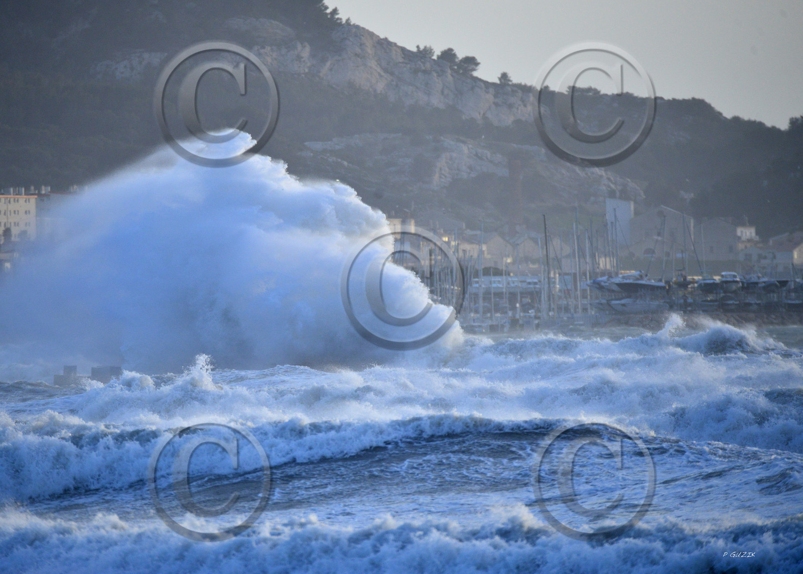 TEMPETE ZEUS MARSEILLE ,PLAGE DU PRADO,WINDSURF, PLANCHE À  VOILE