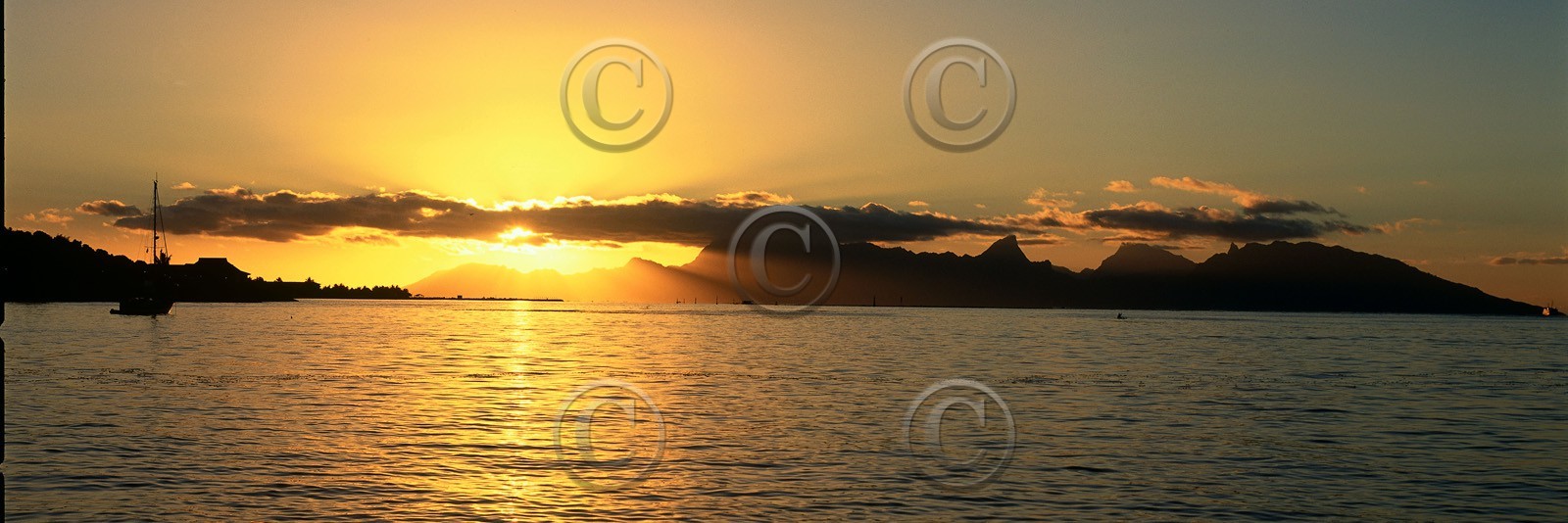 ref-150_16-tahiti-morrea-soleil-couchant-150x50eps.jpg