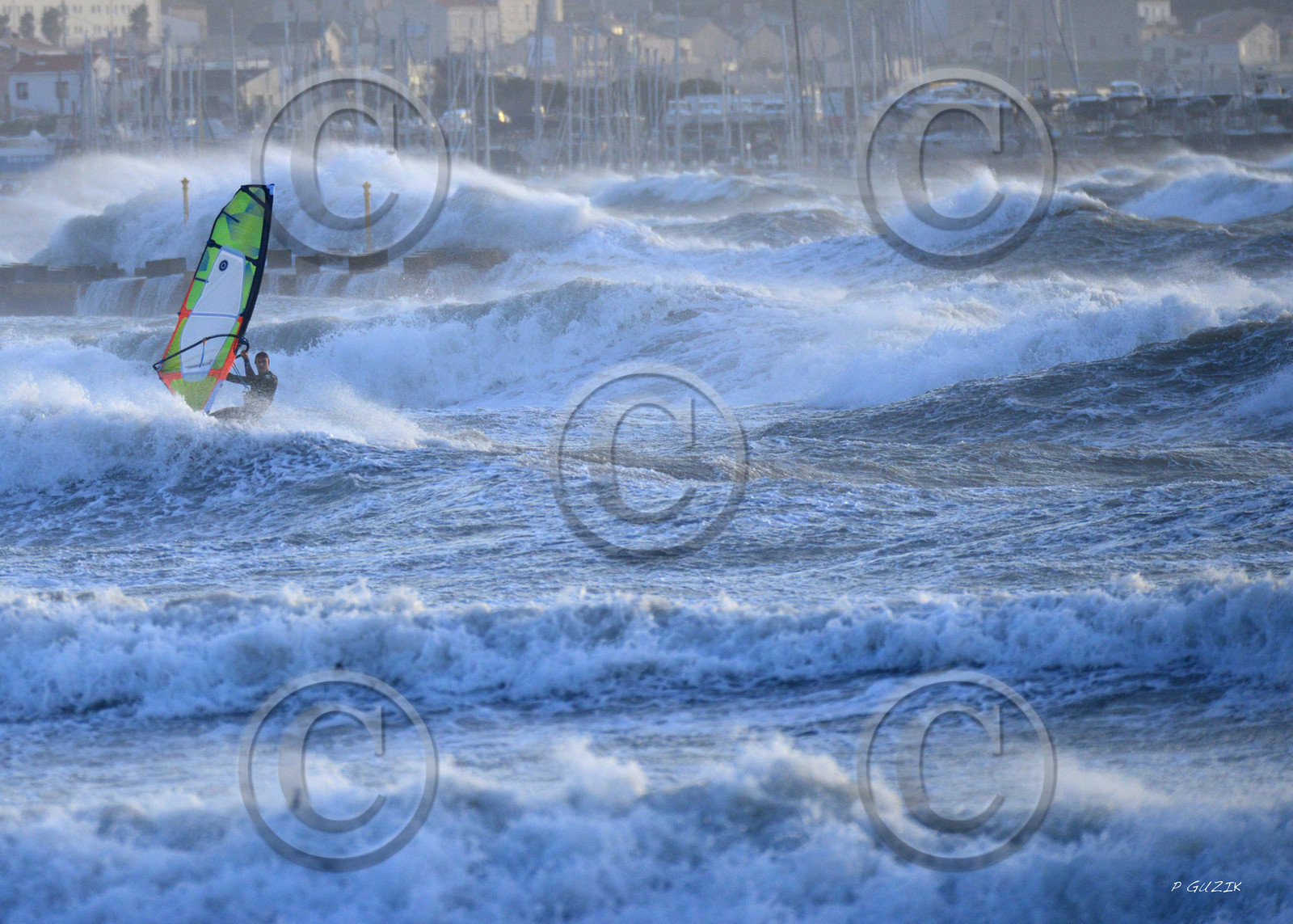TEMPETE ZEUS MARSEILLE ,PLAGE DU PRADO,WINDSURF, PLANCHE À  VOILE