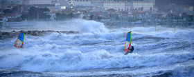 TEMPETE ZEUS MARSEILLE ,PLAGE DU PRADO,WINDSURF, PLANCHE À  VOILE