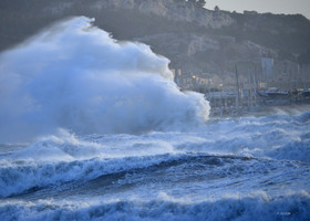 TEMPETE ZEUS MARSEILLE ,PLAGE DU PRADO,WINDSURF, PLANCHE À  VOILE