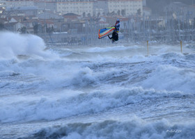 TEMPETE ZEUS MARSEILLE ,PLAGE DU PRADO,WINDSURF, PLANCHE À  VOILE